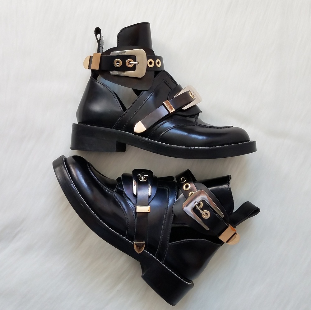 Balenciaga Ceinture Cut Out Ankle Boots | 37